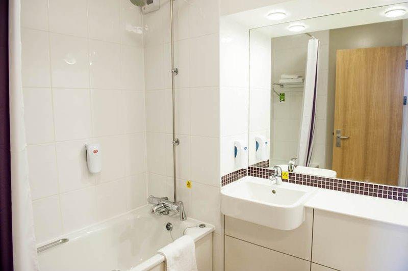 Premier Inn Bolton Stadium Arena Dış mekan fotoğraf